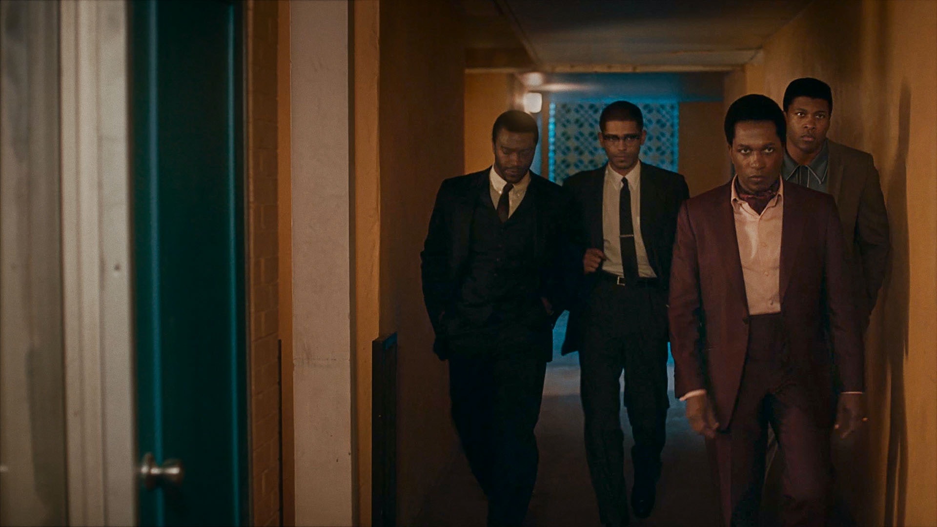 Боевики с женщинами. Day watch dvd. Watch one night. Watch one night. Ночи в одного.